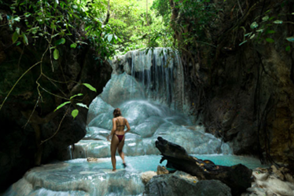 AGUINID FALLS
